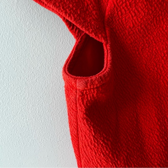 Cap-sleeve v-neck fitted Anthropologie tee - Picture 4 of 7